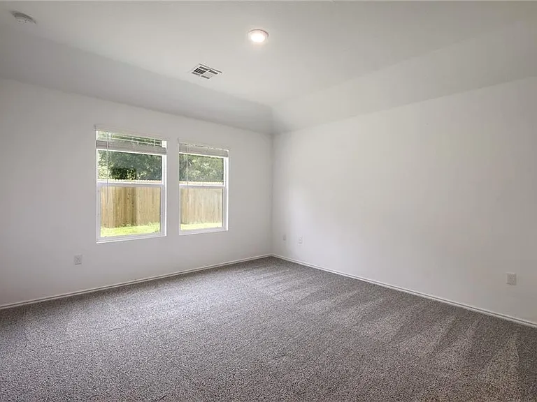 10724 Steinbeck Dr — Photo 12
