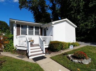 187 N Huron St, Ronkonkoma, NY 11779