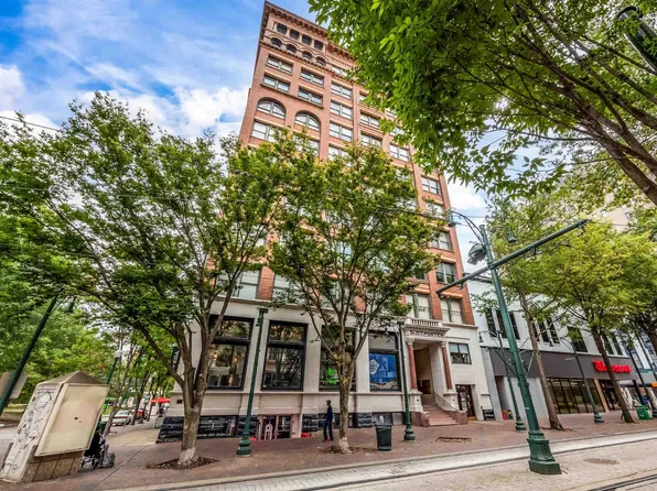 10 N Main St APT 902, Memphis, TN 38103