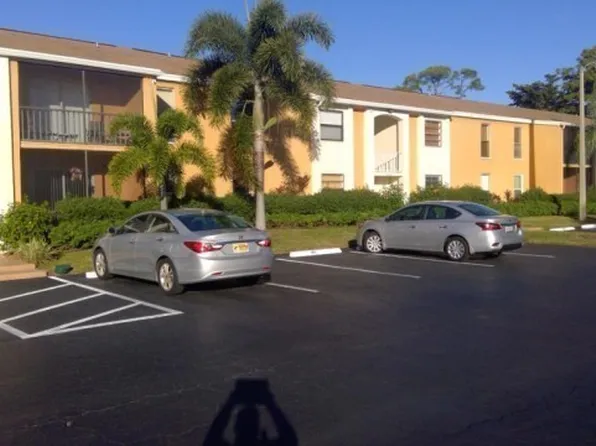 12656 Kenwood Ln APT A, Fort Myers, FL 33907