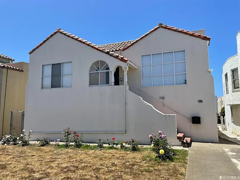 85 Melba Ave — Photo 1