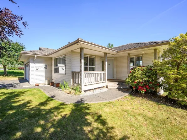 678 Nelson Rd, Campbell River, BC V9H 1T7