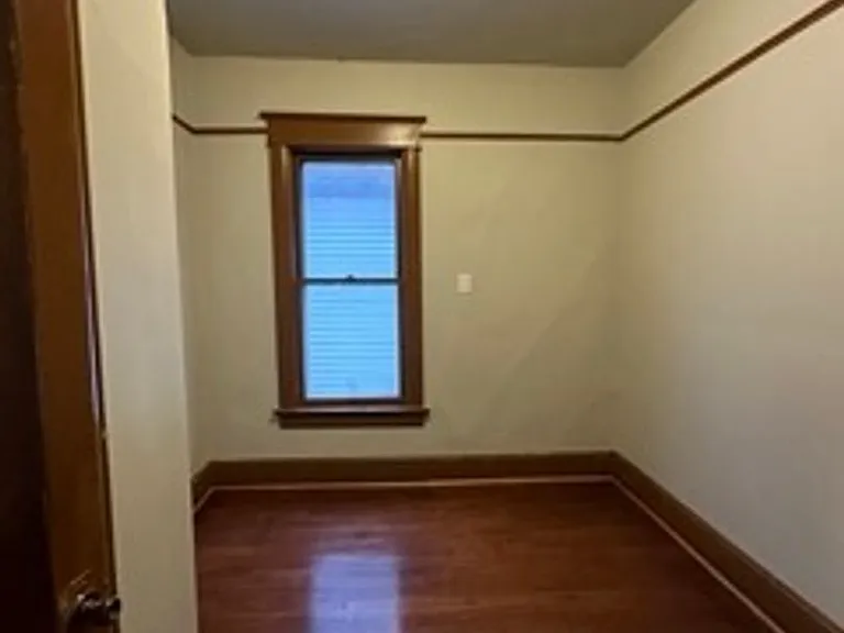 2355 N Hubbard St — Photo 9