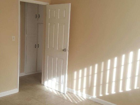 5th image of 306 S Howard St APT A