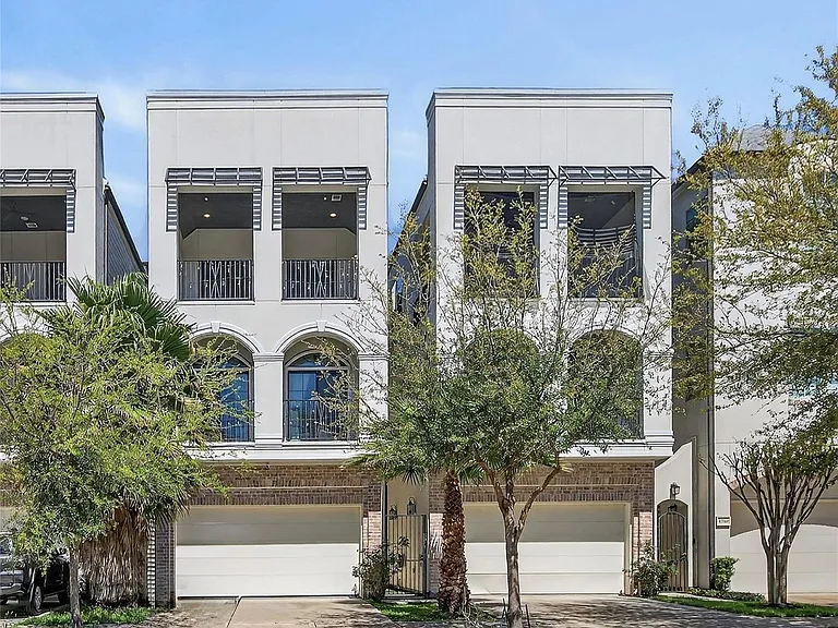 4744 Aftonshire Dr — Photo 3