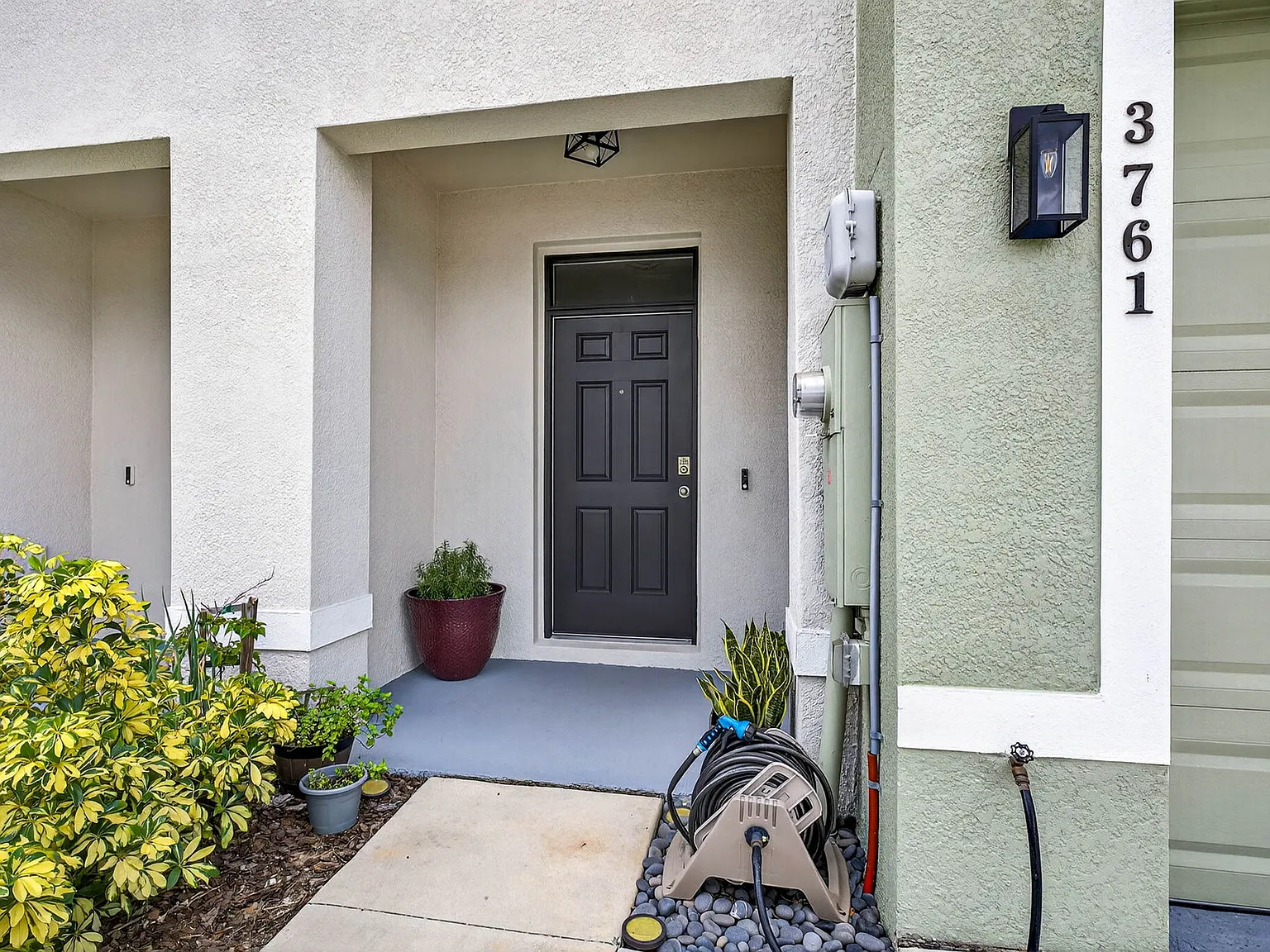 3 bed, 1673 sqft, $2,400 — Photo 4