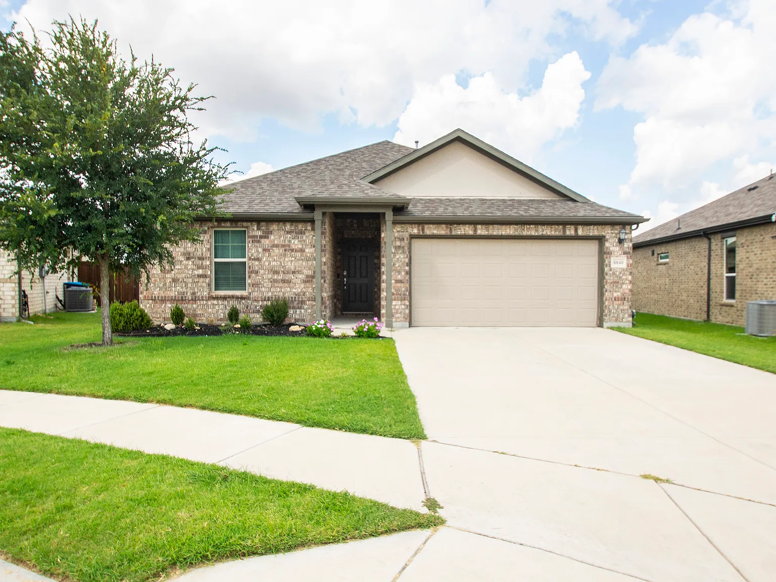3 bed, 1773 sqft, $2,200 — Photo 1