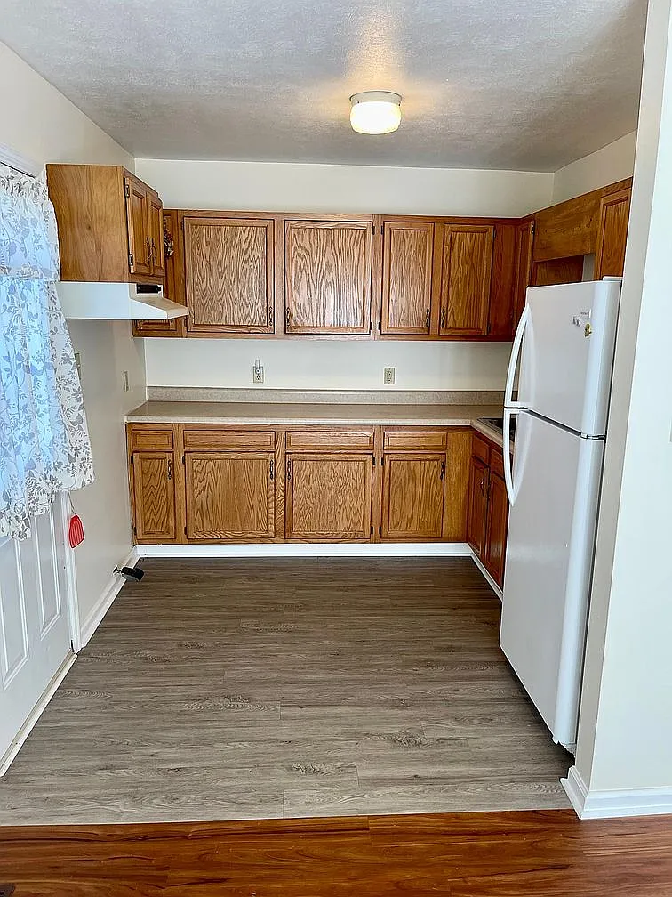 2 bed, 816 sqft, $995 — Photo 3