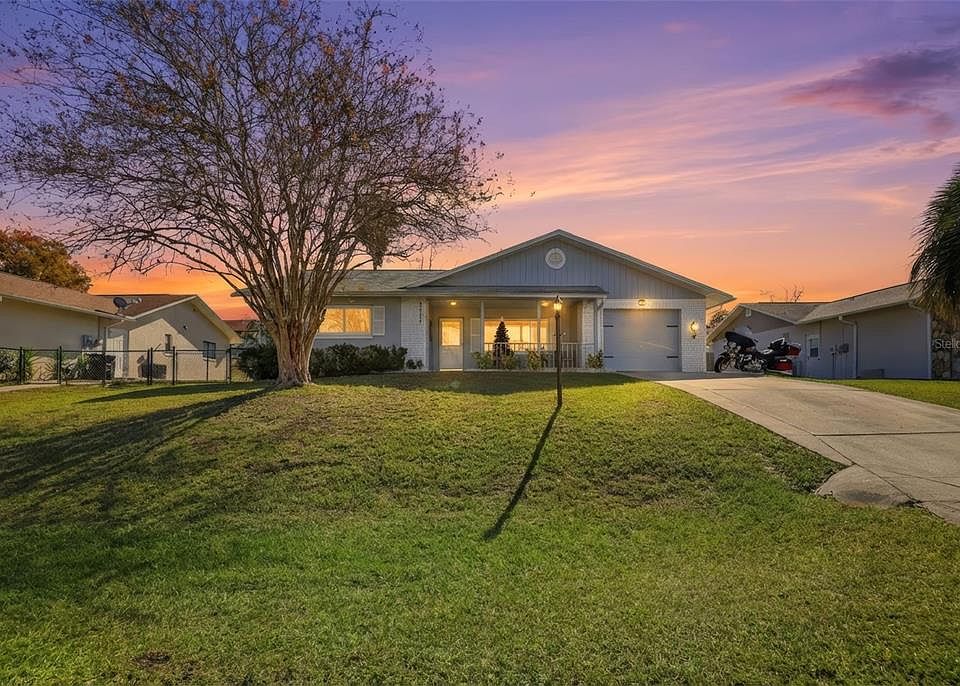 1st image of 3776 N HONEYLOCUST DRIVE