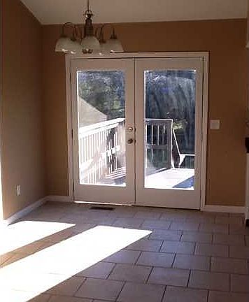 4th image of 918 Kenny Way Dr