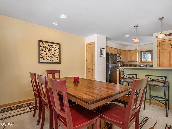 5th image of 211 Wolf Park Ln