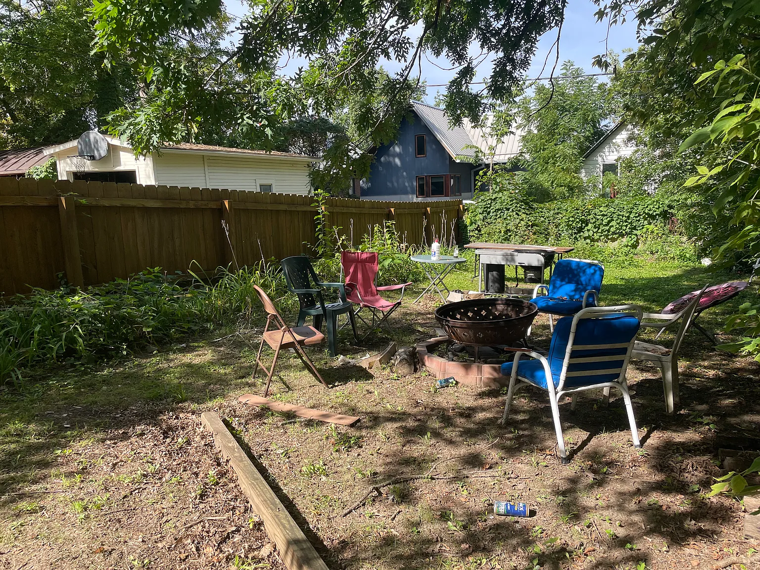 4 bed, 1243 sqft, $1,695 — Photo 2