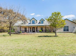 275 Arrowhead Pt, Helotes, TX 78023