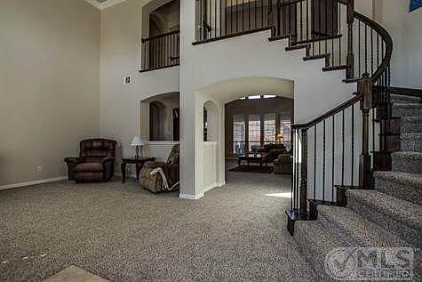 4th image of 5044 Mohegan Ln