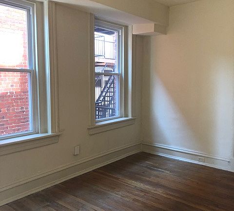 2nd image of 1108 W Grace St APT 7