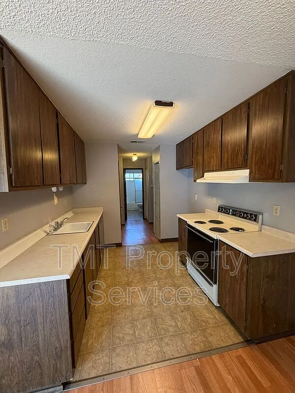 3591 Quail Lakes Dr — Photo 2