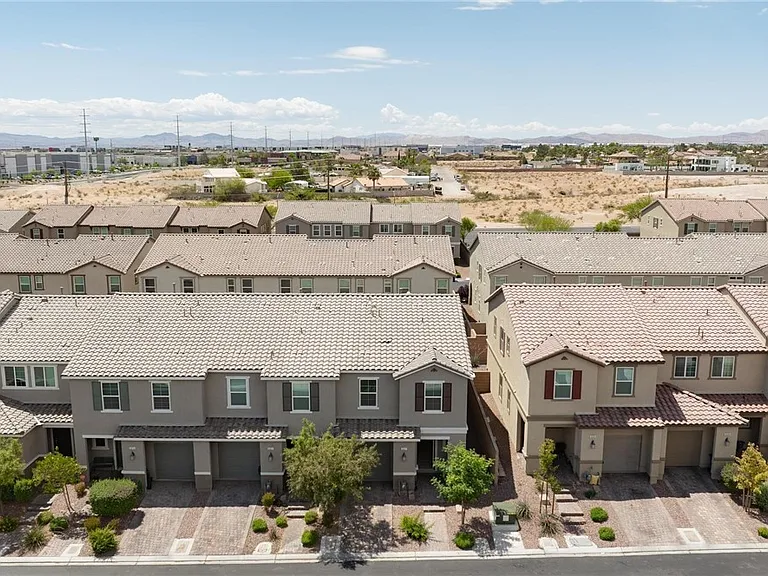 5327 Lazy Breeze Ave — Photo 34