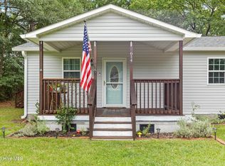 614 Saint Johns Church Road, Hampstead, NC 28443
