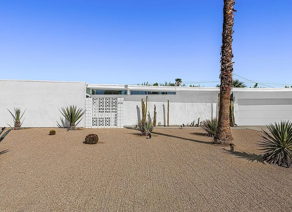 2326 E Finley Rd