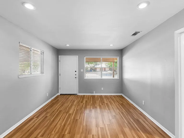2205 Lanier Dr #A — Photo 3