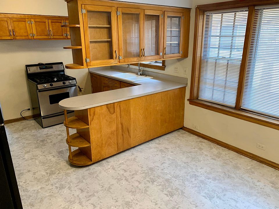 1st image of 1342 S Austin Blvd #1F