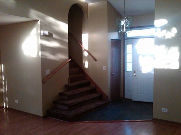 4th image of 10 Hollyhock Ct