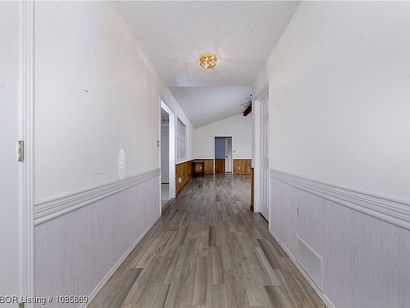 3rd image of 1104 Bran Britt Ln