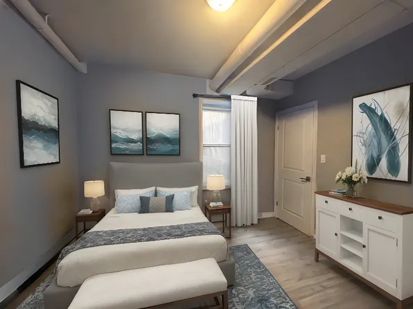 827 Main St E #201, Hamilton, ON L8M 1L7