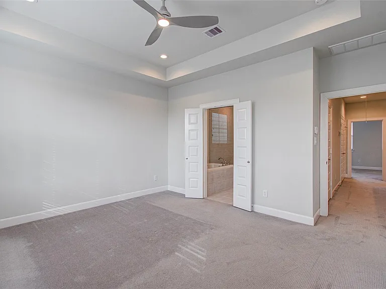 2818 Grand Fountains Dr #B — Photo 20