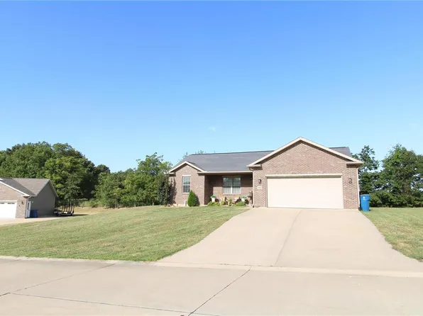 482 Cedar Meadows Dr, Jackson, MO 63755