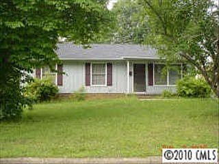 1st image of 427 Meadowview Dr