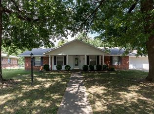 711 Carlton St, Springdale, AR 72762