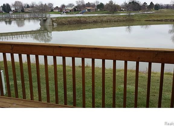 4th image of 43797 Stoney Ln