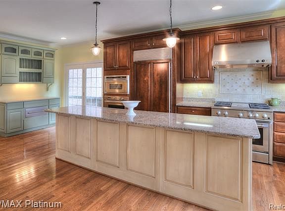 4th image of 3318 Woodhill Cir