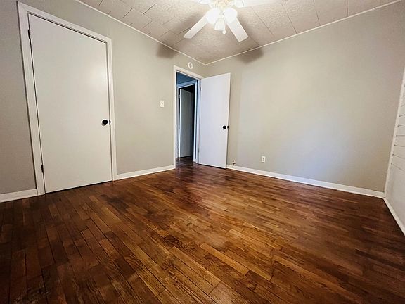 5th image of 2201 Avenue G