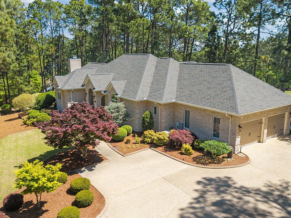 1st image of 63 Stoneykirk Drive