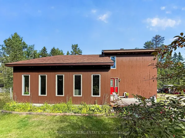 810 Laforest Rd, Timmins, ON P4P 7C7