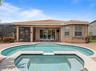 11107 Sparkleberry Dr, Fort Myers, FL 33913