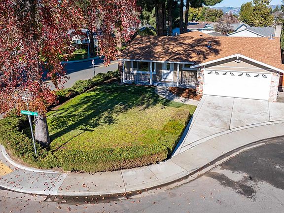 3rd image of 34312 Cornwallis Ct