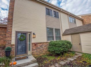 11 Brookside Dr, Oak Ridge, TN 37830