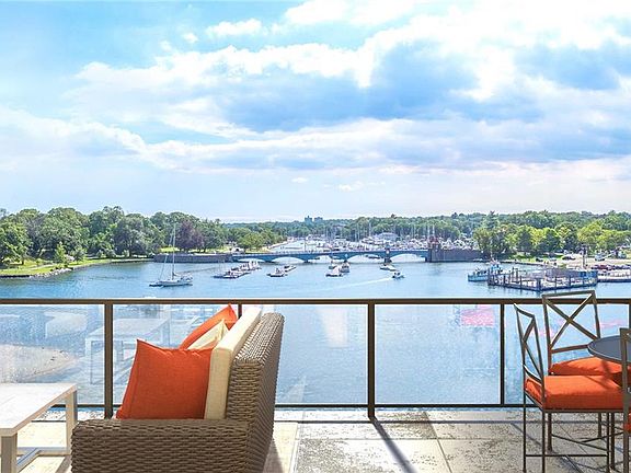 3rd image of 720 Davenport Ave #5