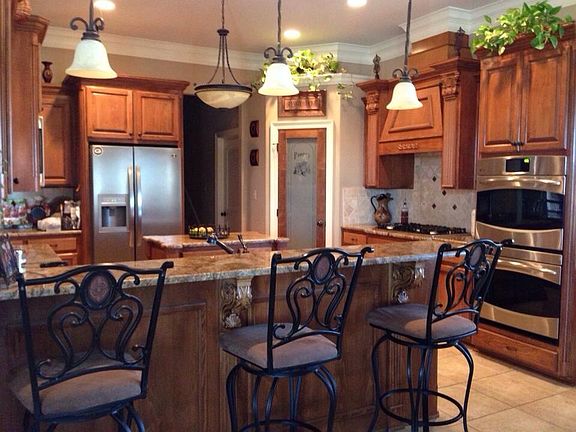 4th image of 1057 Spanish Moss Cir