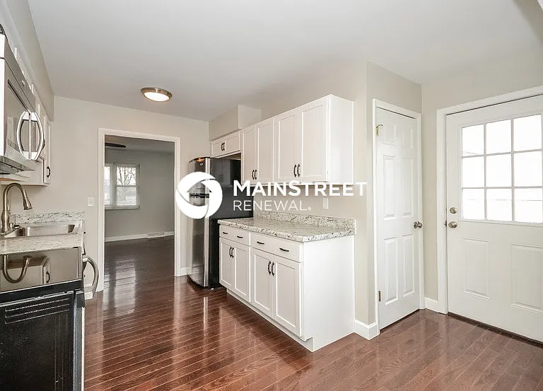 10812 Lemarie Dr — Photo 7