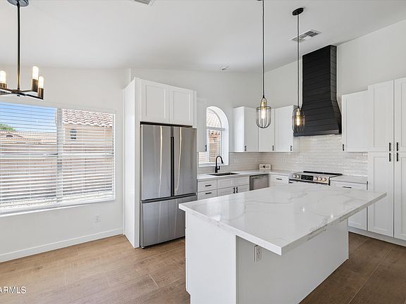 3rd image of 14854 S 46TH Street