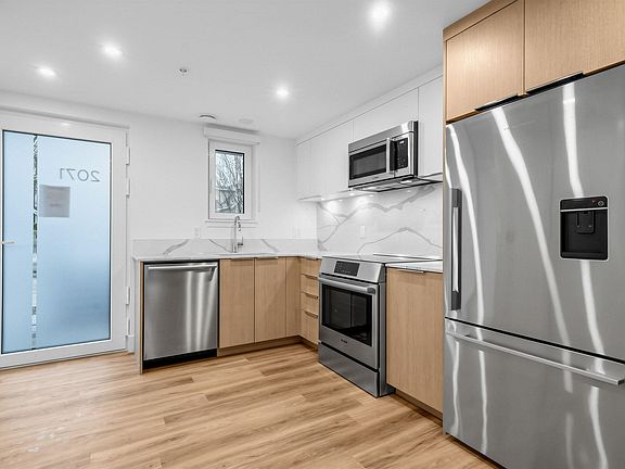 4th image of 2071 E 1st Ave