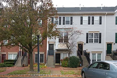 112 Cottonwood Street