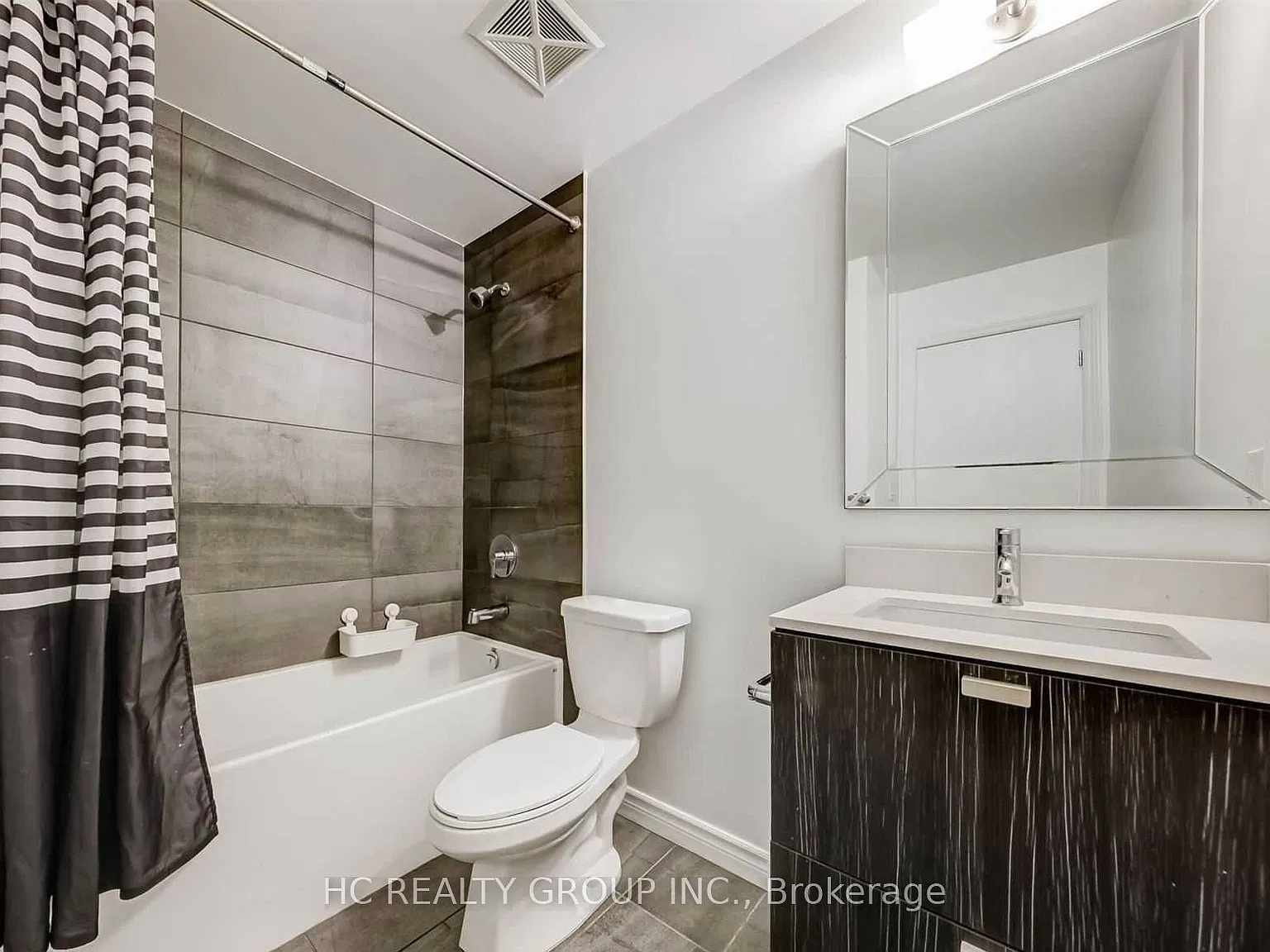 2 bed, $2,450 — Photo 3