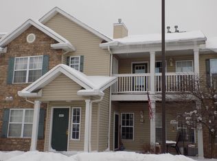 15021 Lenox Dr #321, Strongsville, OH 44136