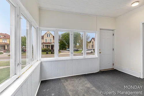 531 W Webster Ave #1 Photo 1