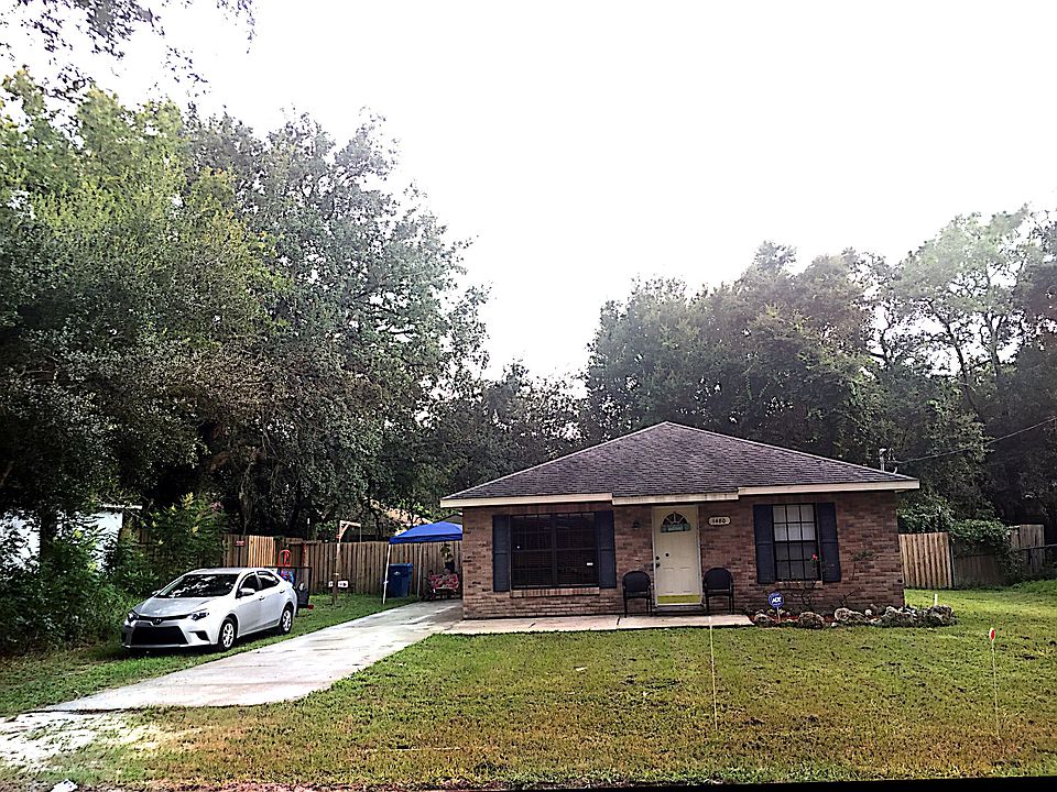 1st image of 1480 4th St